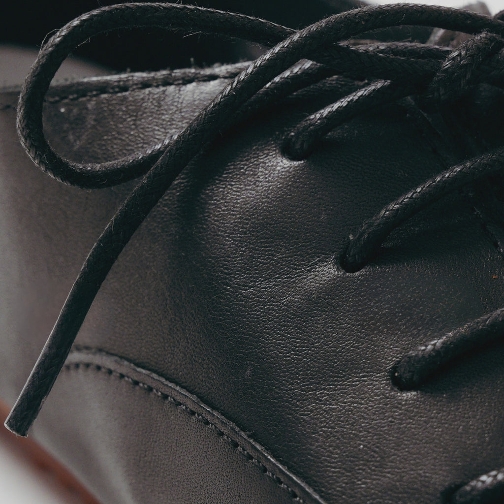 Lucie II - Smooth Black